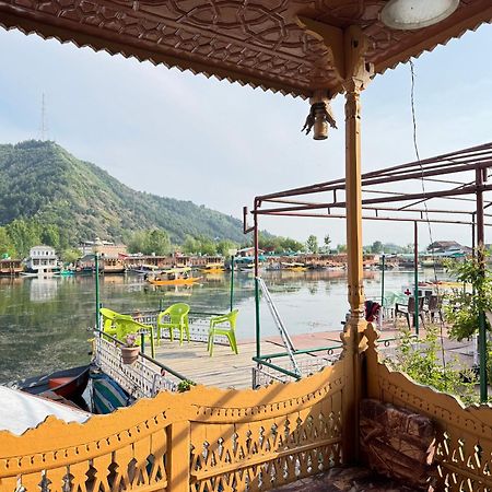 New Sea Palace Houseboats Srinagar  Bagian luar foto